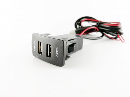 USB разъем в штатную заглушку для Honda с зарядным устройством